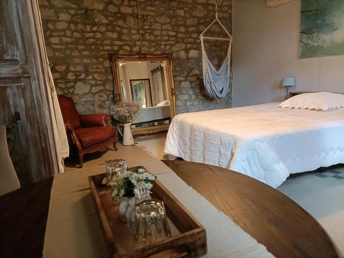 Gite 6 Pers Avec Piscine, Terrasse Et Parc, Ideal Randos Et Detente - Fr-1-489-436 Arfeuilles 0*,