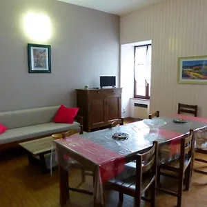 Arfeuilles, 3 Pièces, 6 Personnes - Fr-1-489-243 Appartement